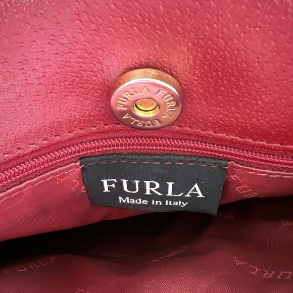 Furla leather handbag. - Picture 3 of 6